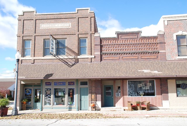 152 s main st